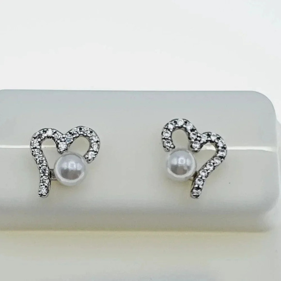 925 sterling silver luxury CZ earrings for women/girls, Best for RJUS2150 - Picture 5 of 11